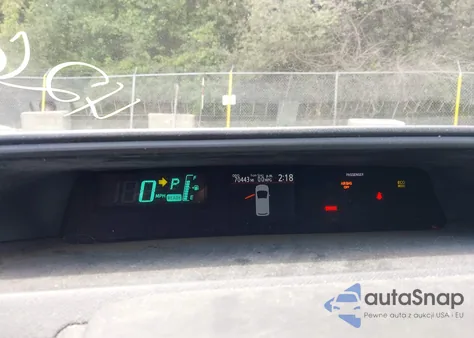 2013 Toyota Prius C from USA, damaged, VIN JTDKDTB35D1052276